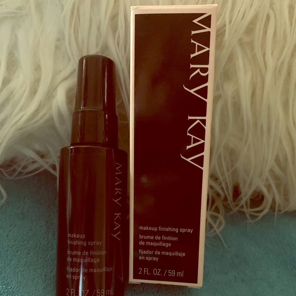 Mary Kay Makeup Finishing Spray